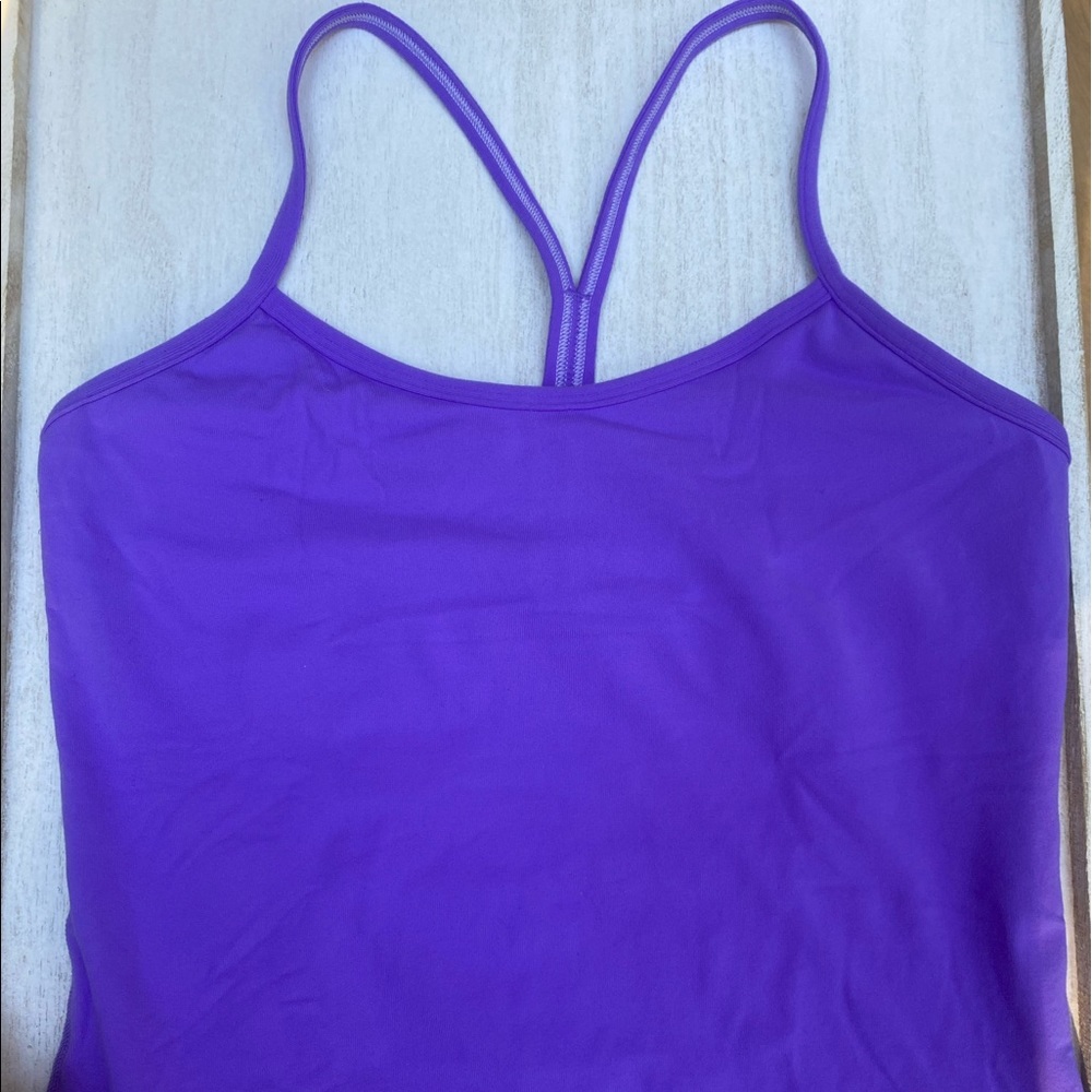 Lululemon Flow-Y tank